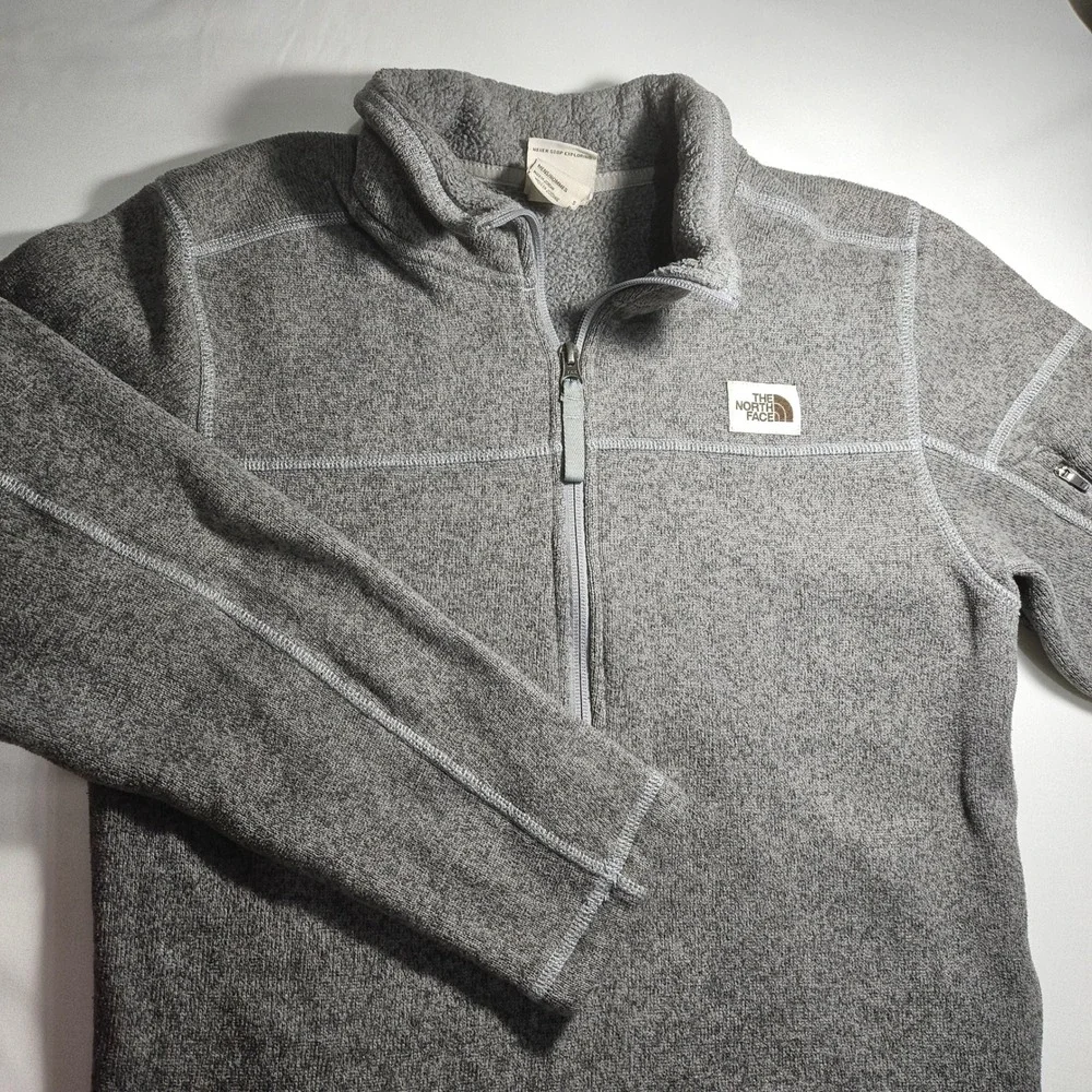 The North Face Mens Gordon Lyons 1/4 Zip Fleece Pullover Grey Small